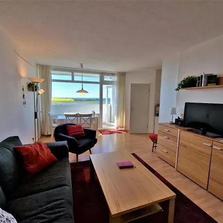 Апартаменты H08-009 *