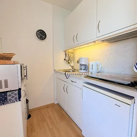 H08-009 * Хайлигенхафен